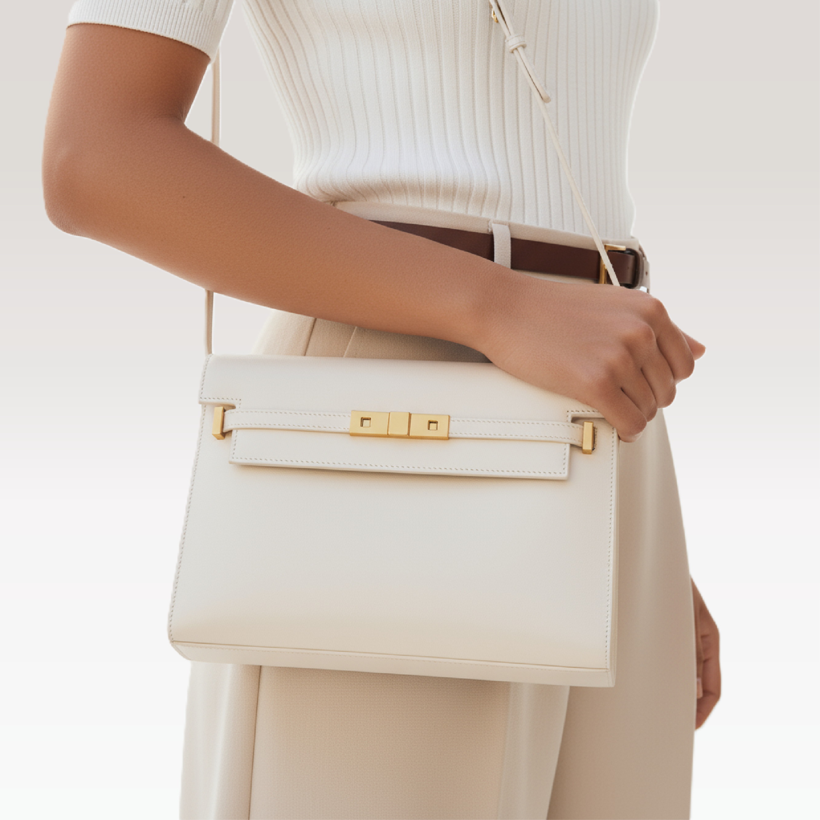 ARCANGELLIS_Seraphielle_calfskin_bag_in_White_vintage_-_Model_Zoomed_View